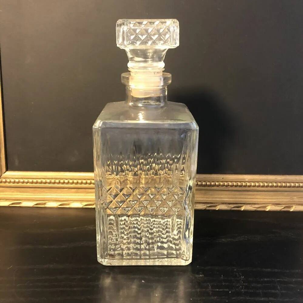 Whisky decanter