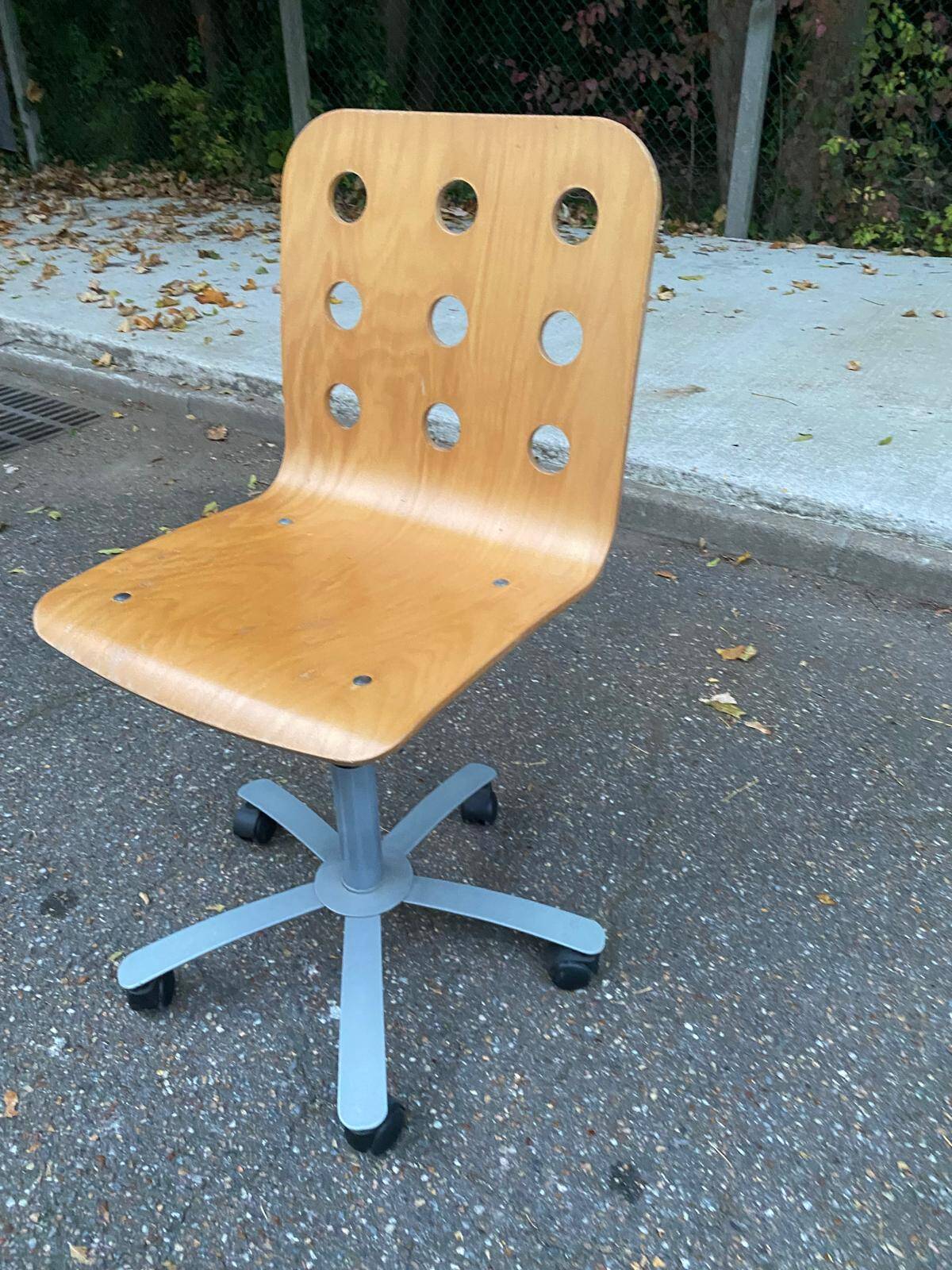 Chaise de bureau scandinave en bois courbé