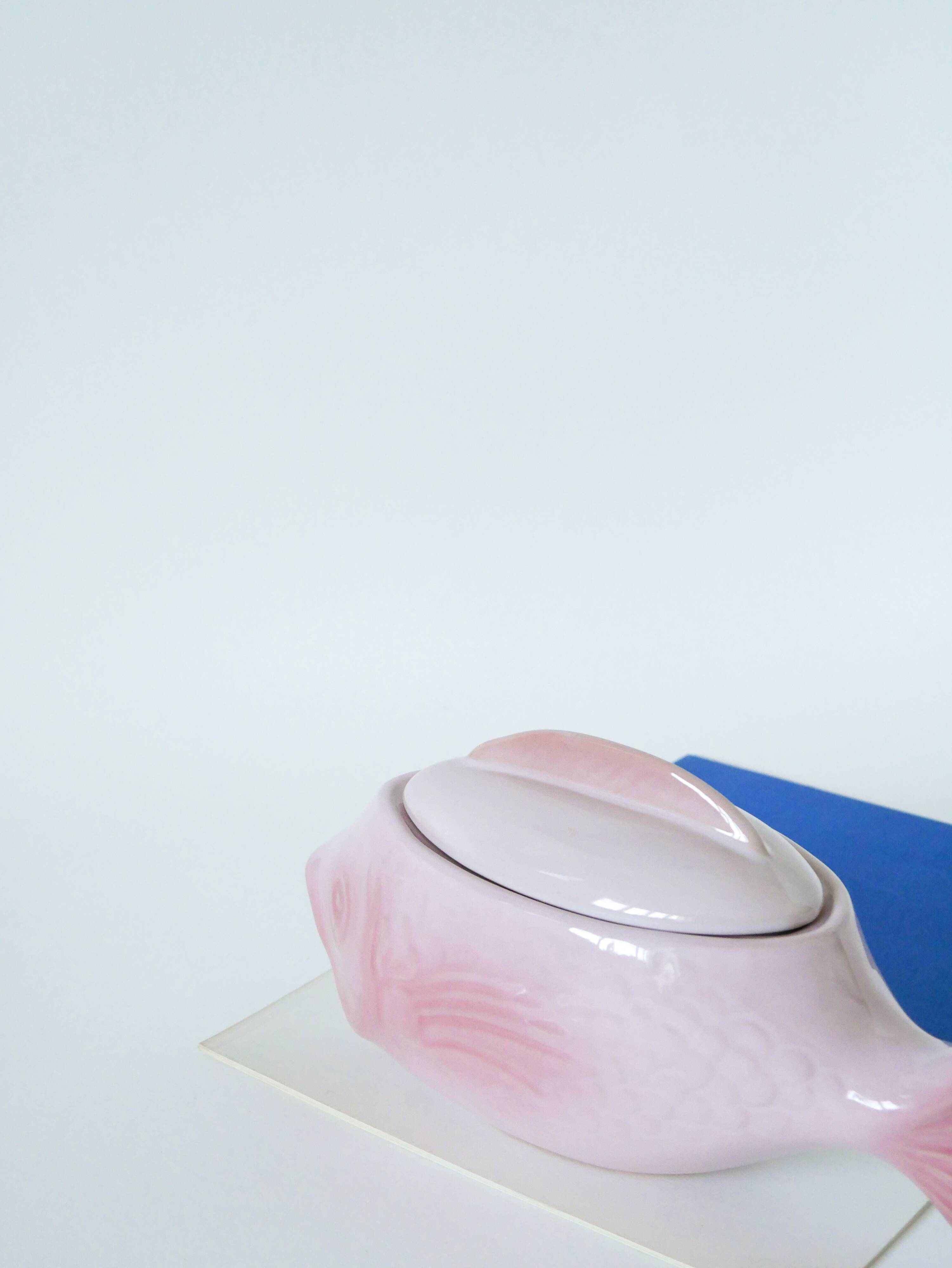 Pink slip gravy boat, “Fish” model, Pornic “Mélusine” earthenware, 1970