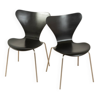 Dining Chairs 3107 by Arne Jacobsen
