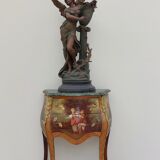Louis XV curved chest of drawers in Martin varnished marquetry