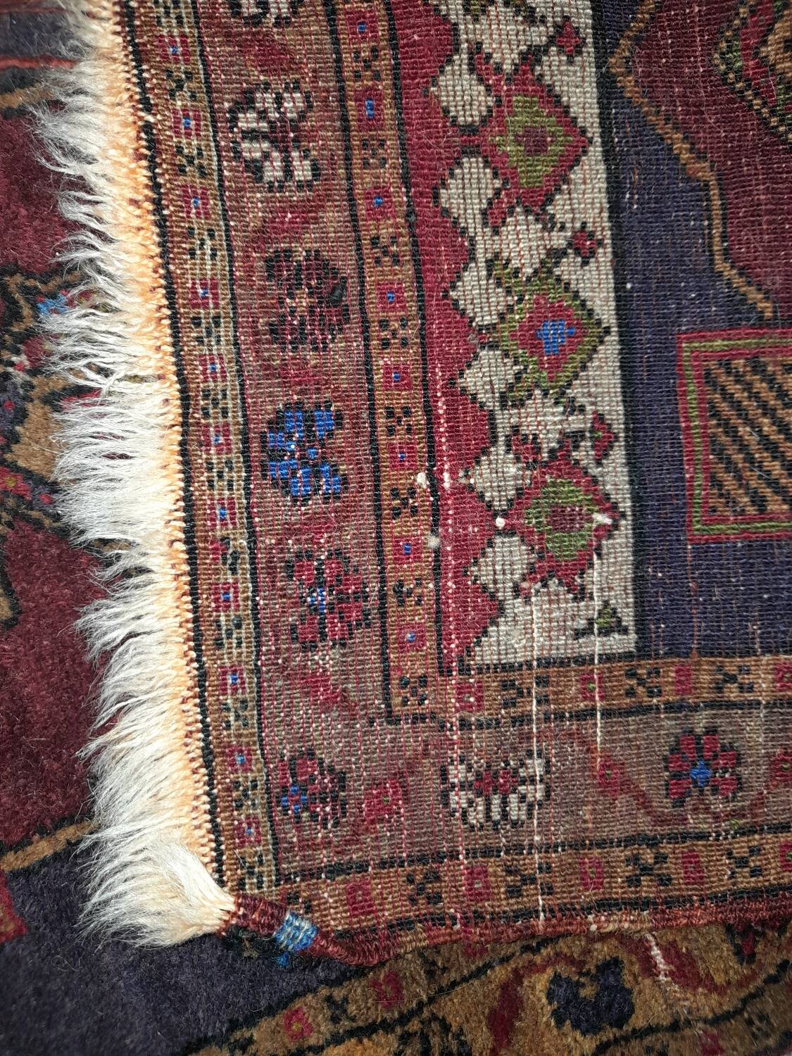 L'âme d'Anatolie : Tapis Tribal Violet Aubergine