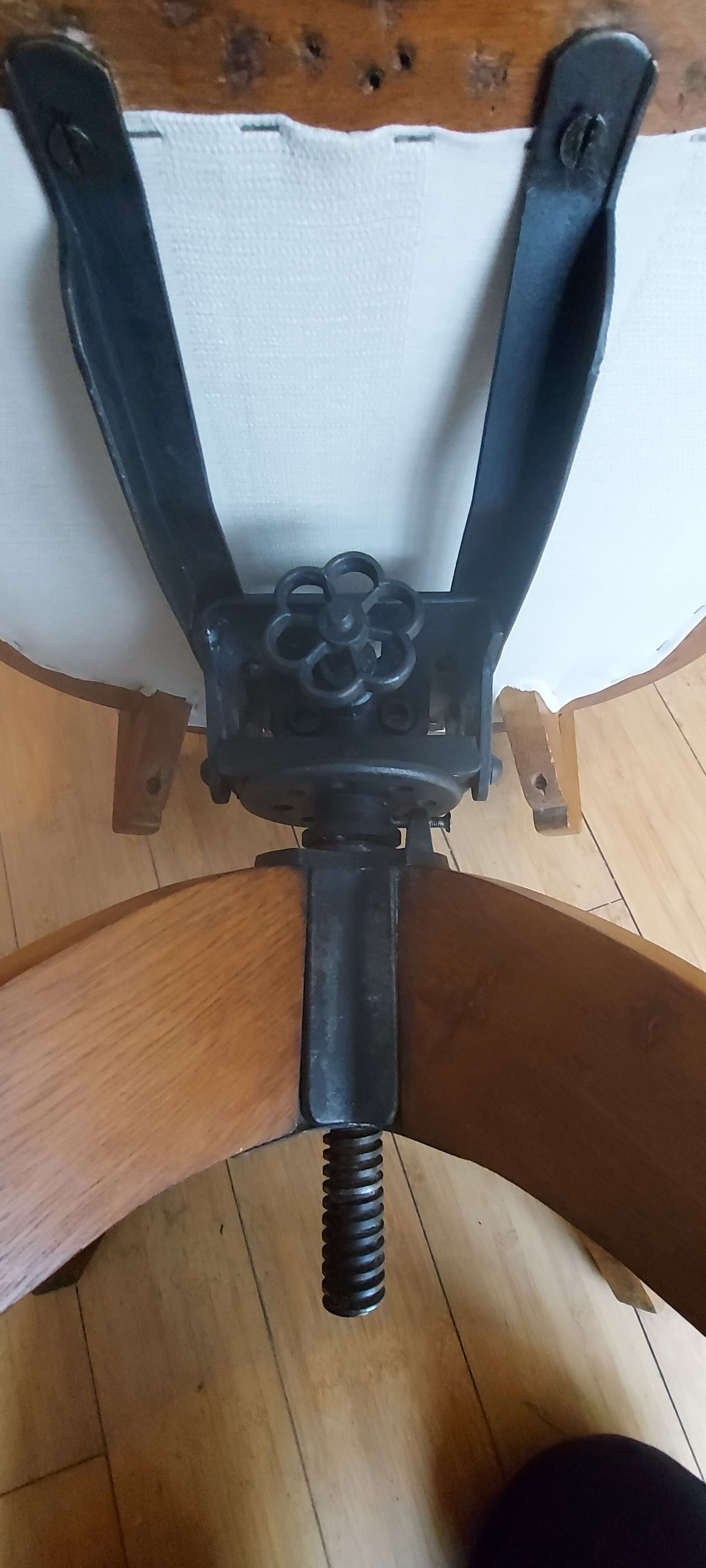 American armchair solid oak and swivel and tilting leather early twentieth fully restored