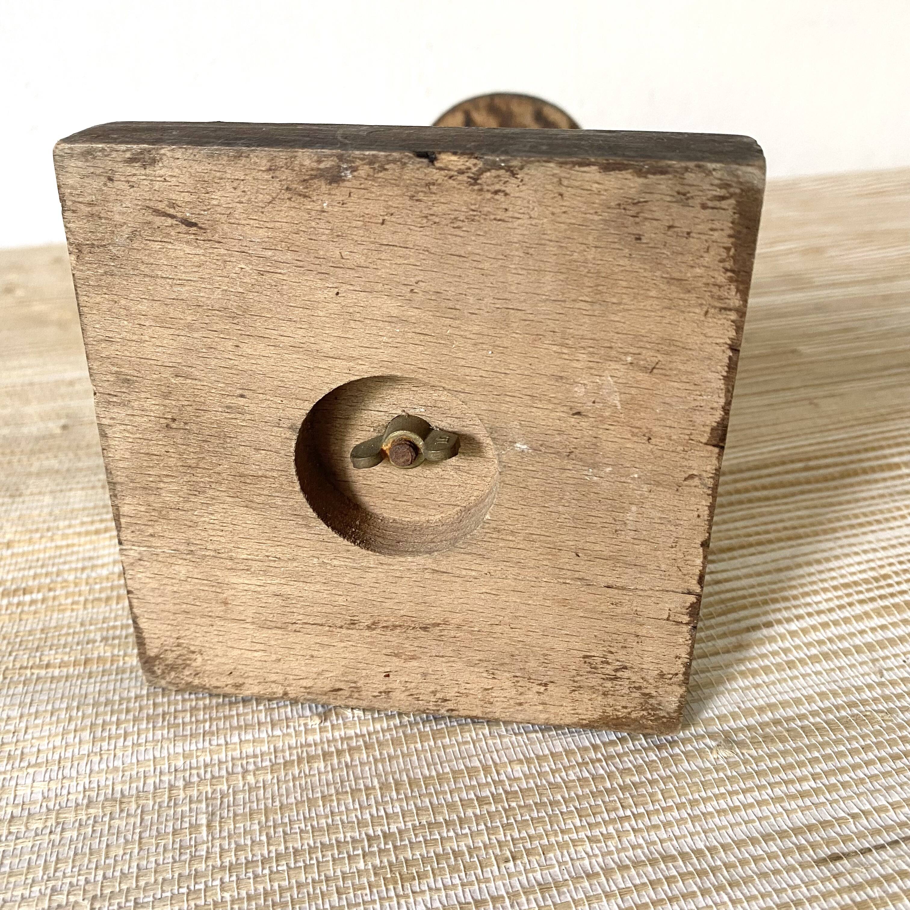 Old hat rack