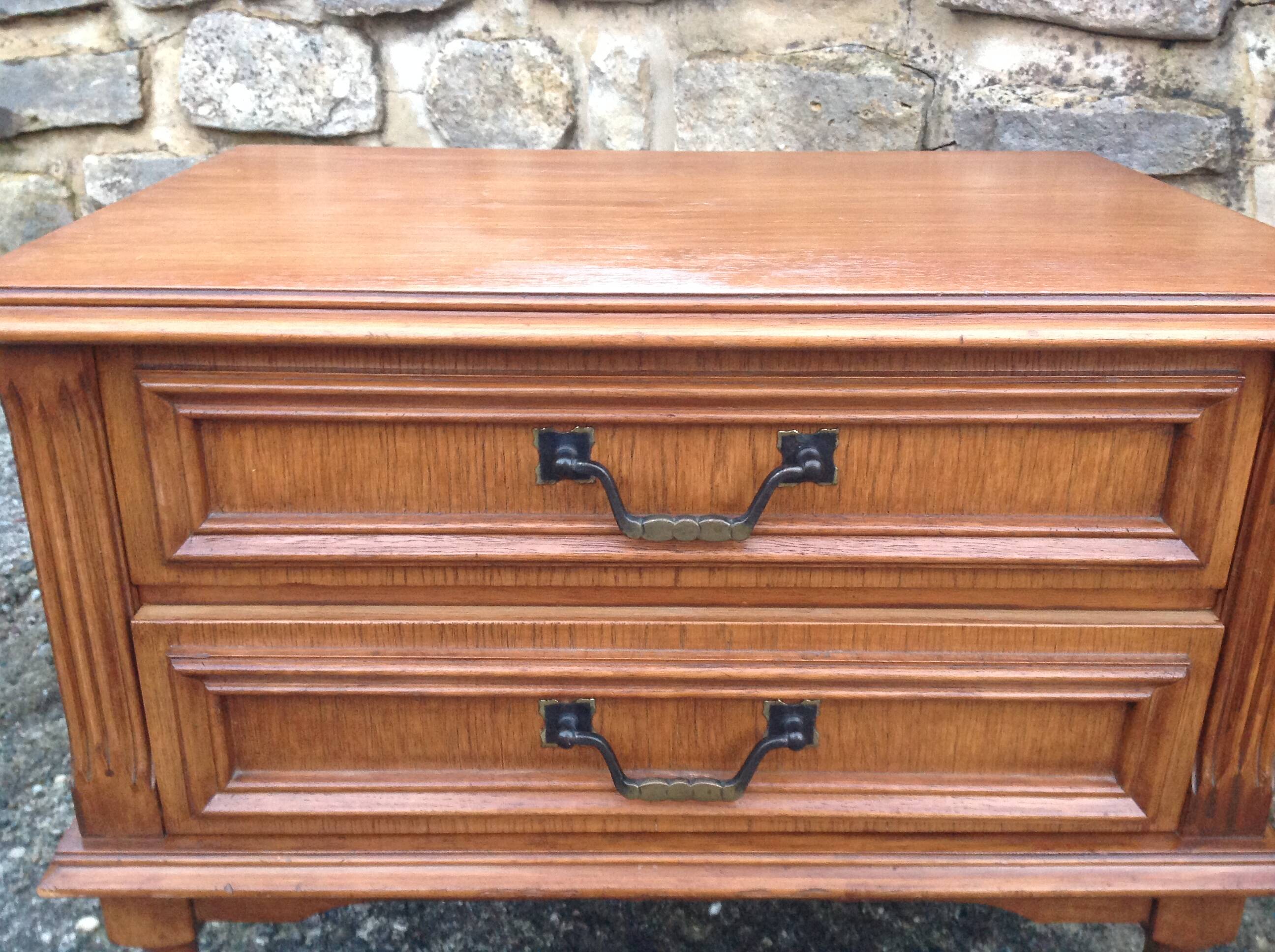 Two-drawer bedside table in oak veneer / 60s-70s