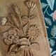 Tableau floral en plâtre