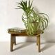 Tabouret bas, porte-plante en bois peint en jaune