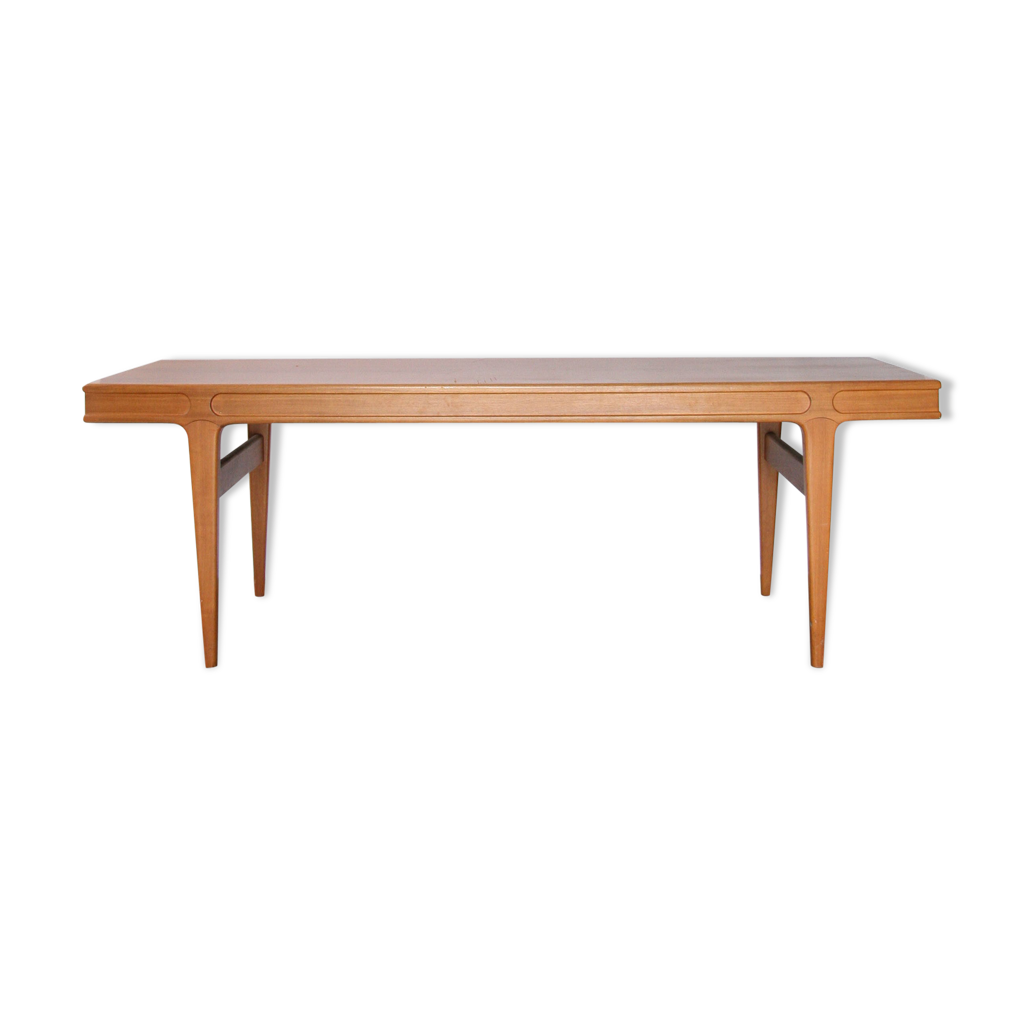 Danish coffee table by Johannes Andersen Selency