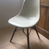 Eames DSW chair - Herman Miller edition - off white fiberglass