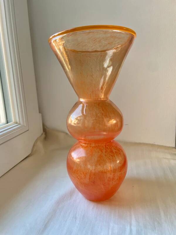 Vase signed A. Gray 1994