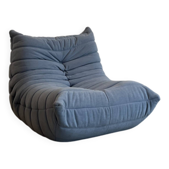 Chauffeuse togo bleu par Michel Ducaroy pour Ligne Roset
