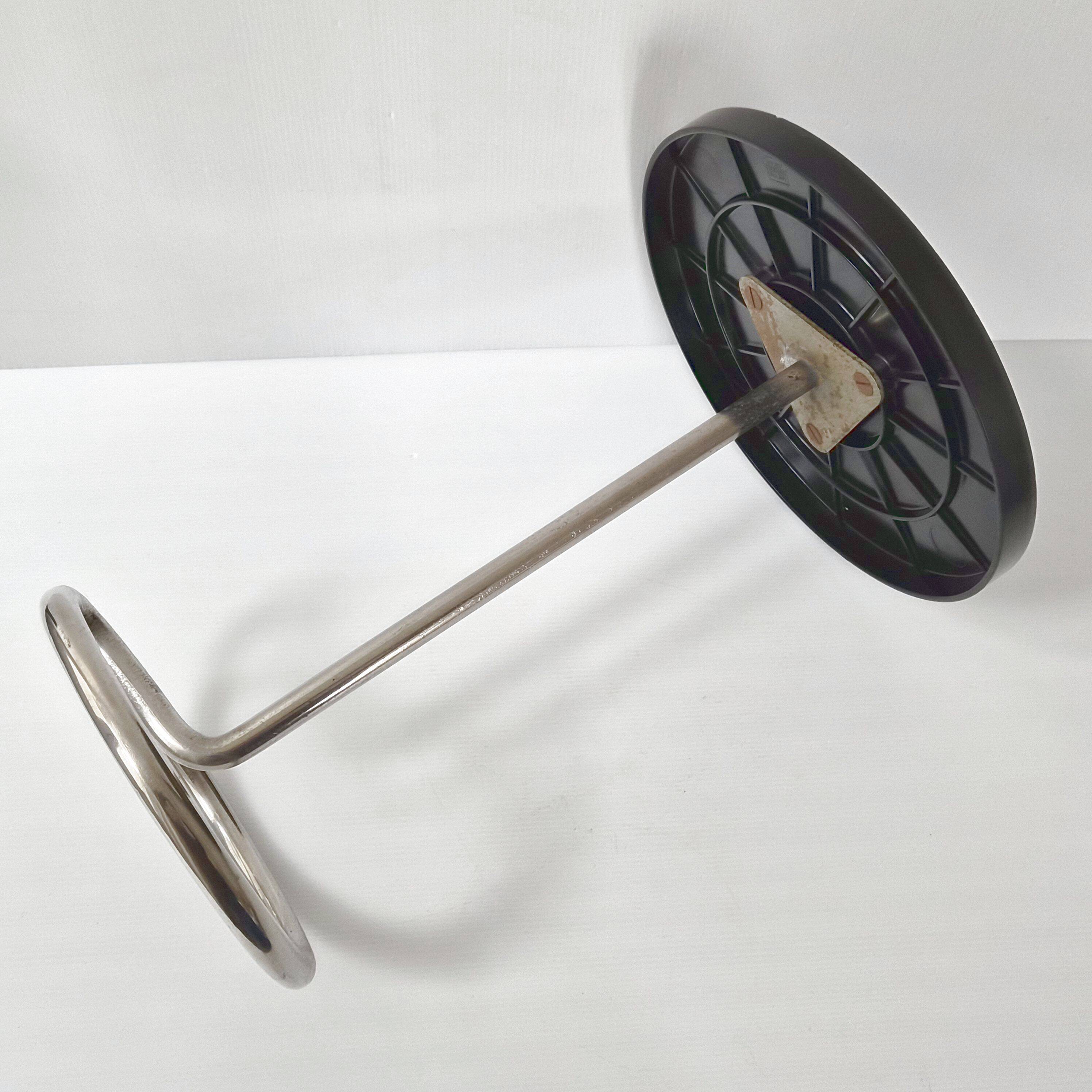 Side table guéridon by René Herbst for Stablet