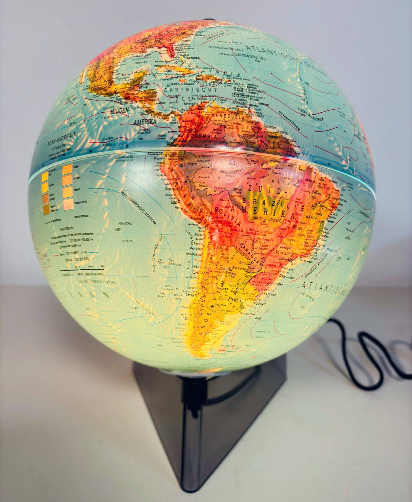 Vintage Illuminated Globe • Scan Globe AS • Plexiglas • 1983