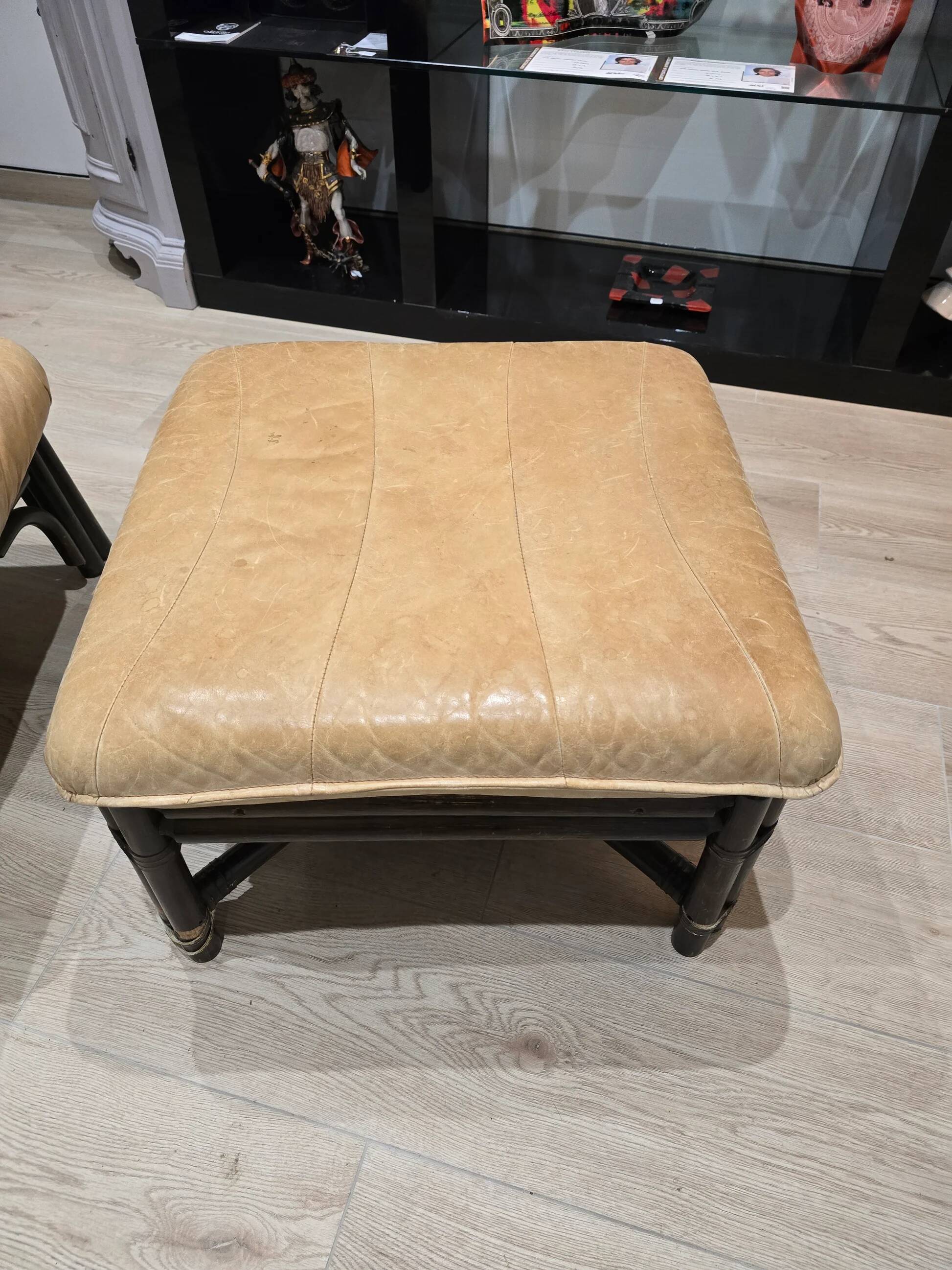 Vintage camel leather lounge chair with ottoman – wooden frame – 1970s