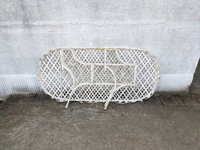 white wrought iron garden furniture