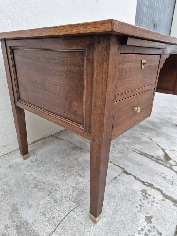 Bureau de ministre style Louis XVI en noyer massif, 4 tiroirs fabrication ancienne