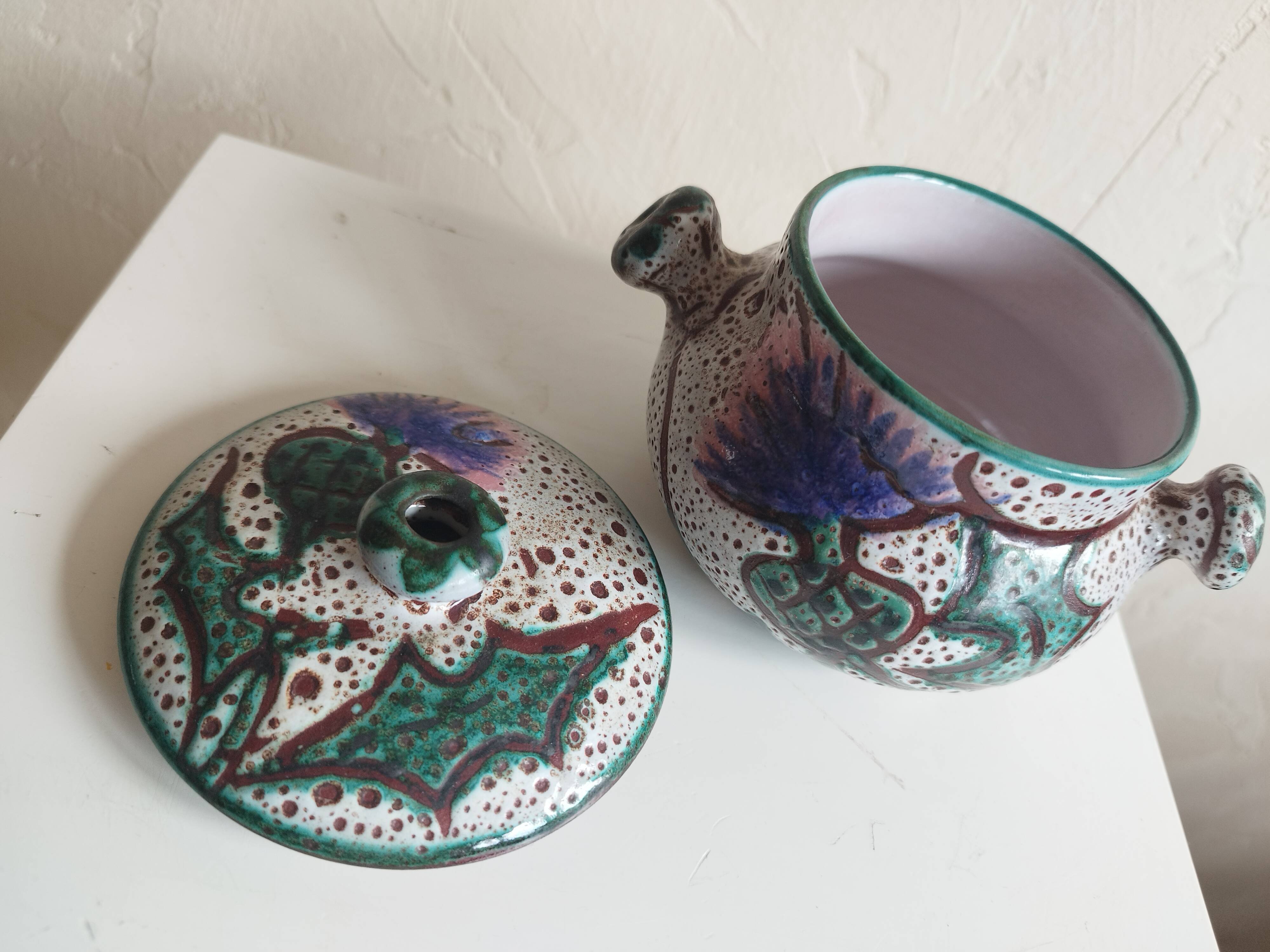 Vallauris lidded pot with thistle decoration