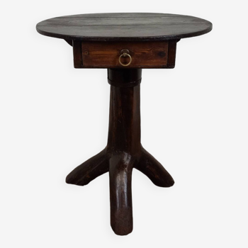 Brutalist pedestal table