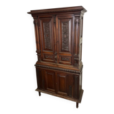 Petit buffet de style Renaissance en noyer 19e siècle