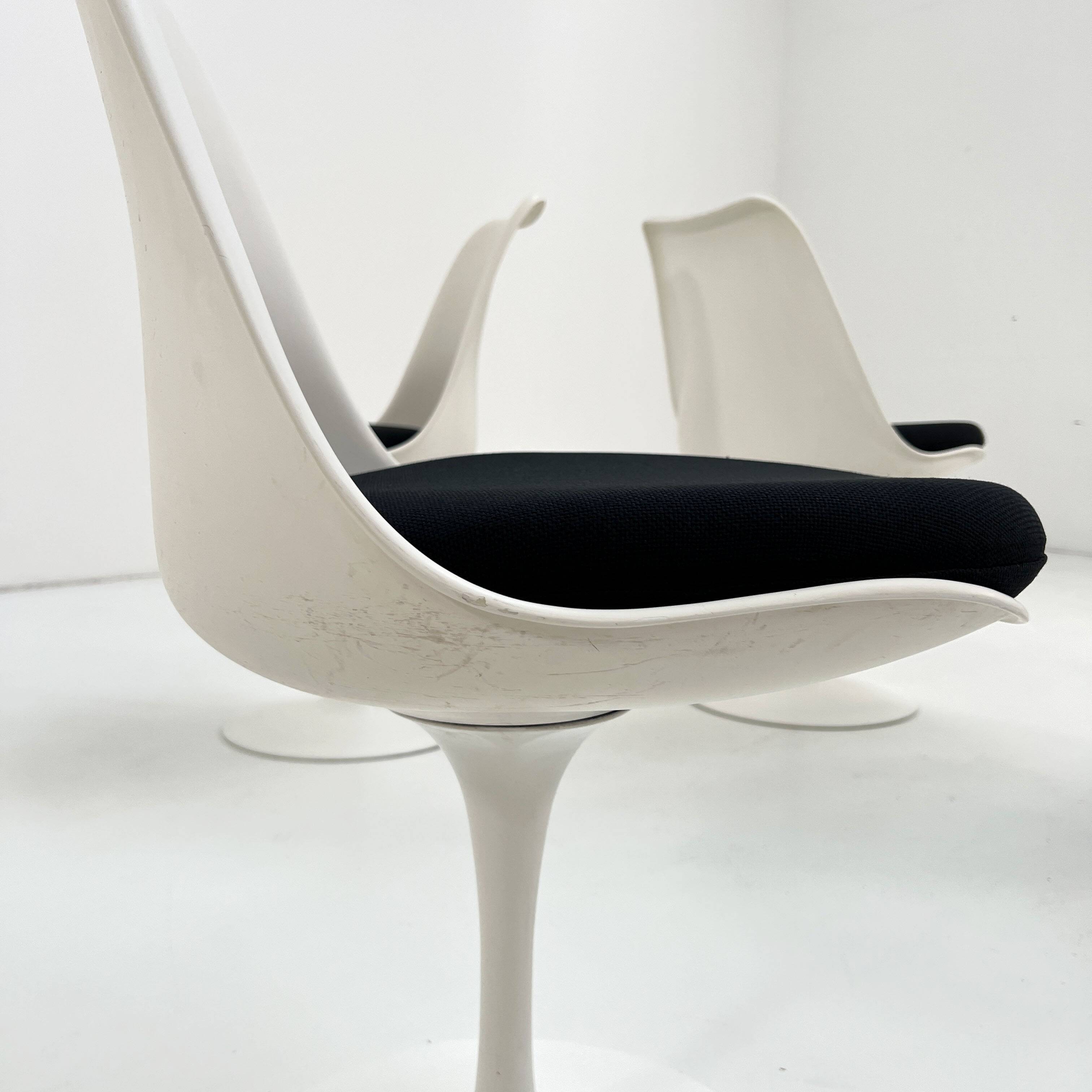 Set of 4 Tulip swivel chairs by Eero Saarinen for Knoll, 1960