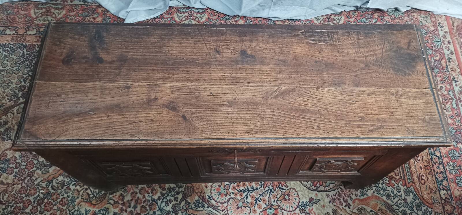 Louis XIV oak chest from the 19th century.