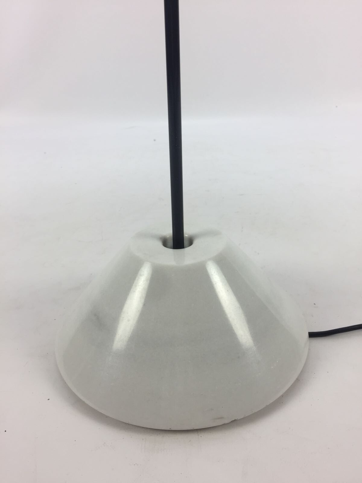 Vico Magistretti 'Snow' floor lamp for Oluce, Italy, 1973