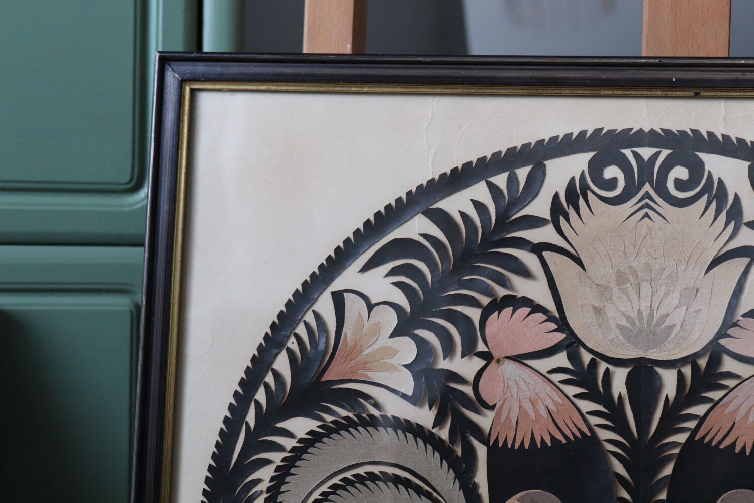 Decorative frame with roosters – vintage Polish découpage