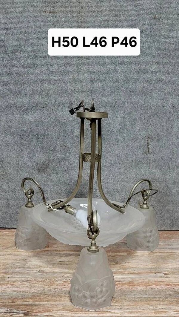Lustre époque Art déco en verre moulé pressé vers 1930
