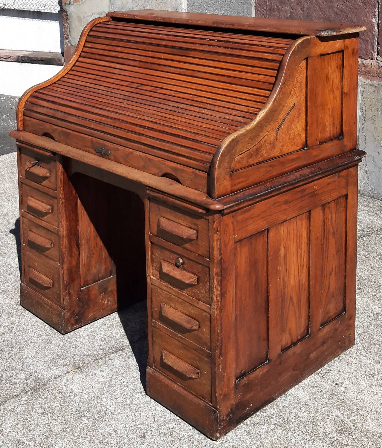 American "Roll Top" desk in oak.