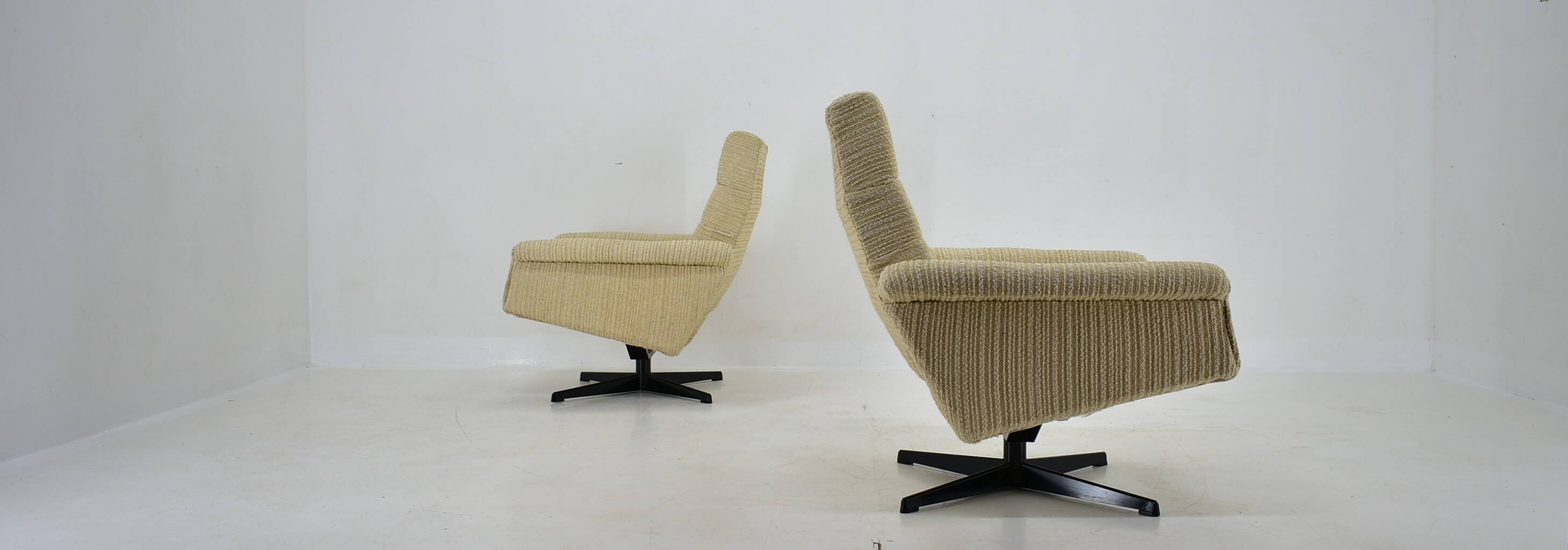 Pair of Armchairs, Tabouret by Morávek a Munzar, 1968s