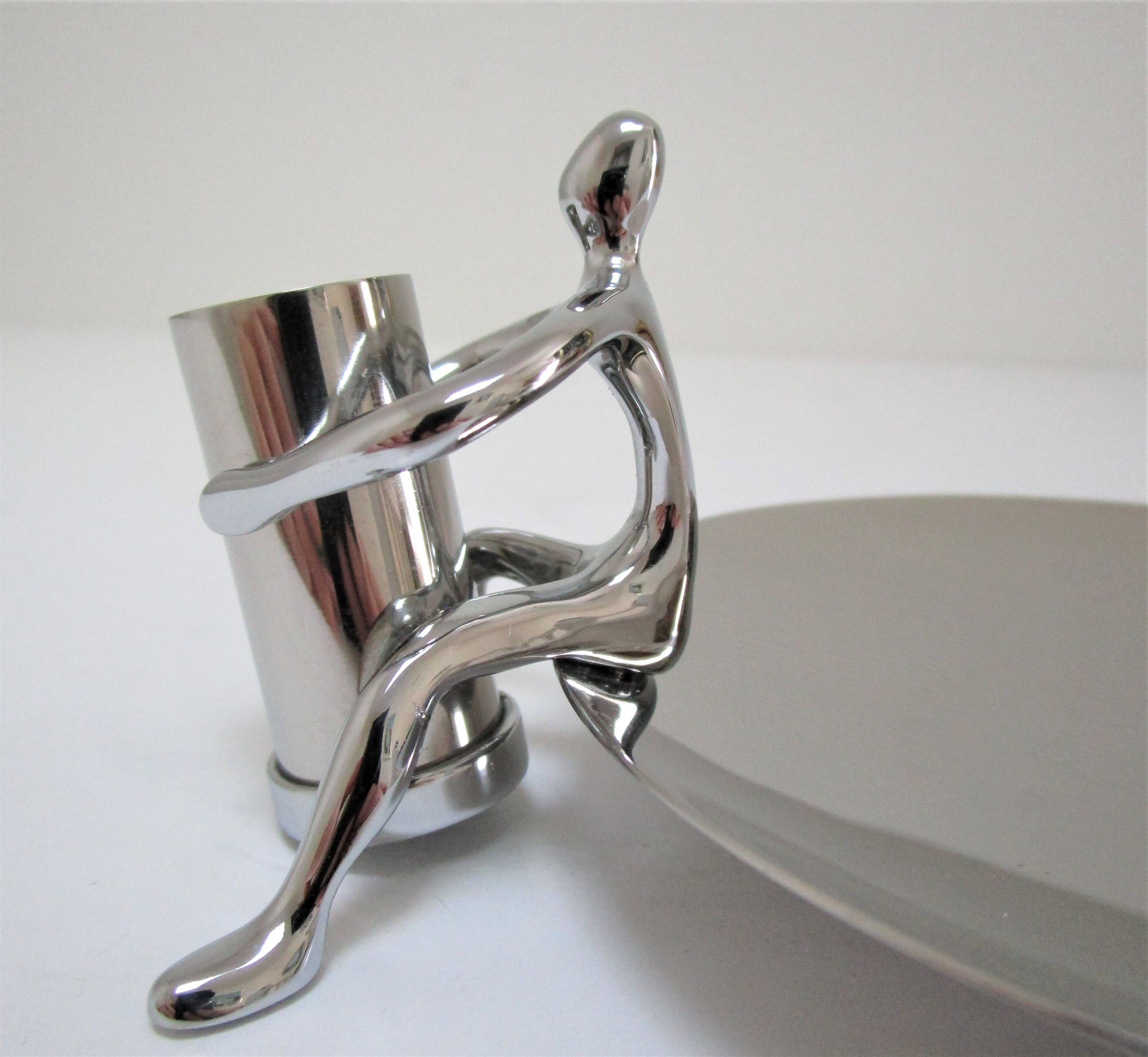 Coupe en laiton chromé design par Mukul Goyal