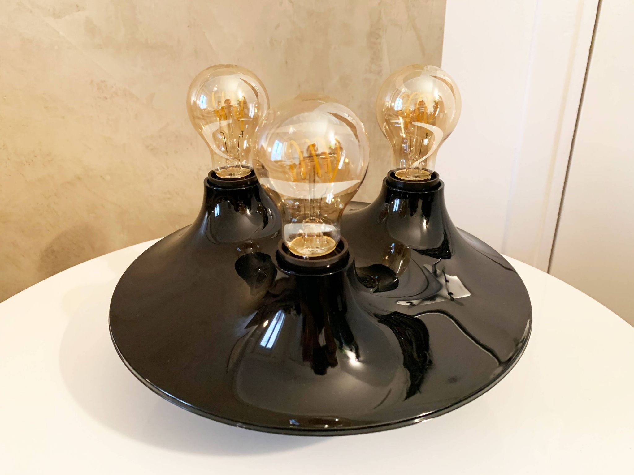 Very Beautiful Lamp Designed By Vico Magistretti - Produced In Italy By Artemide - Model Trieti