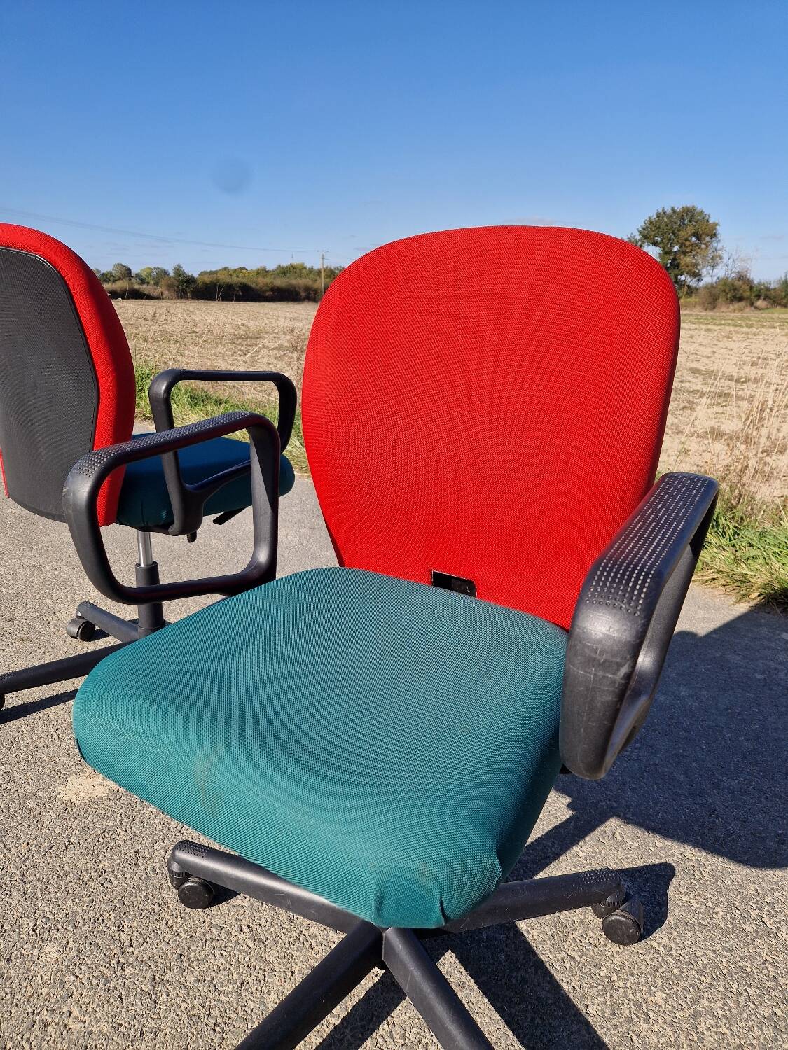 Set of 2 ergonomic office chairs from Vitra