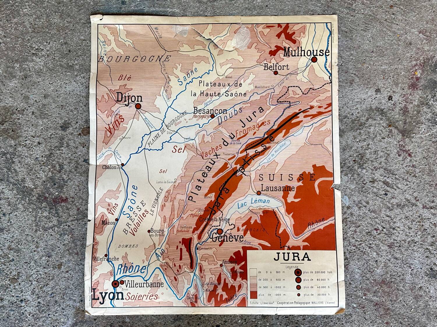 Massif central and Jura vintage school map