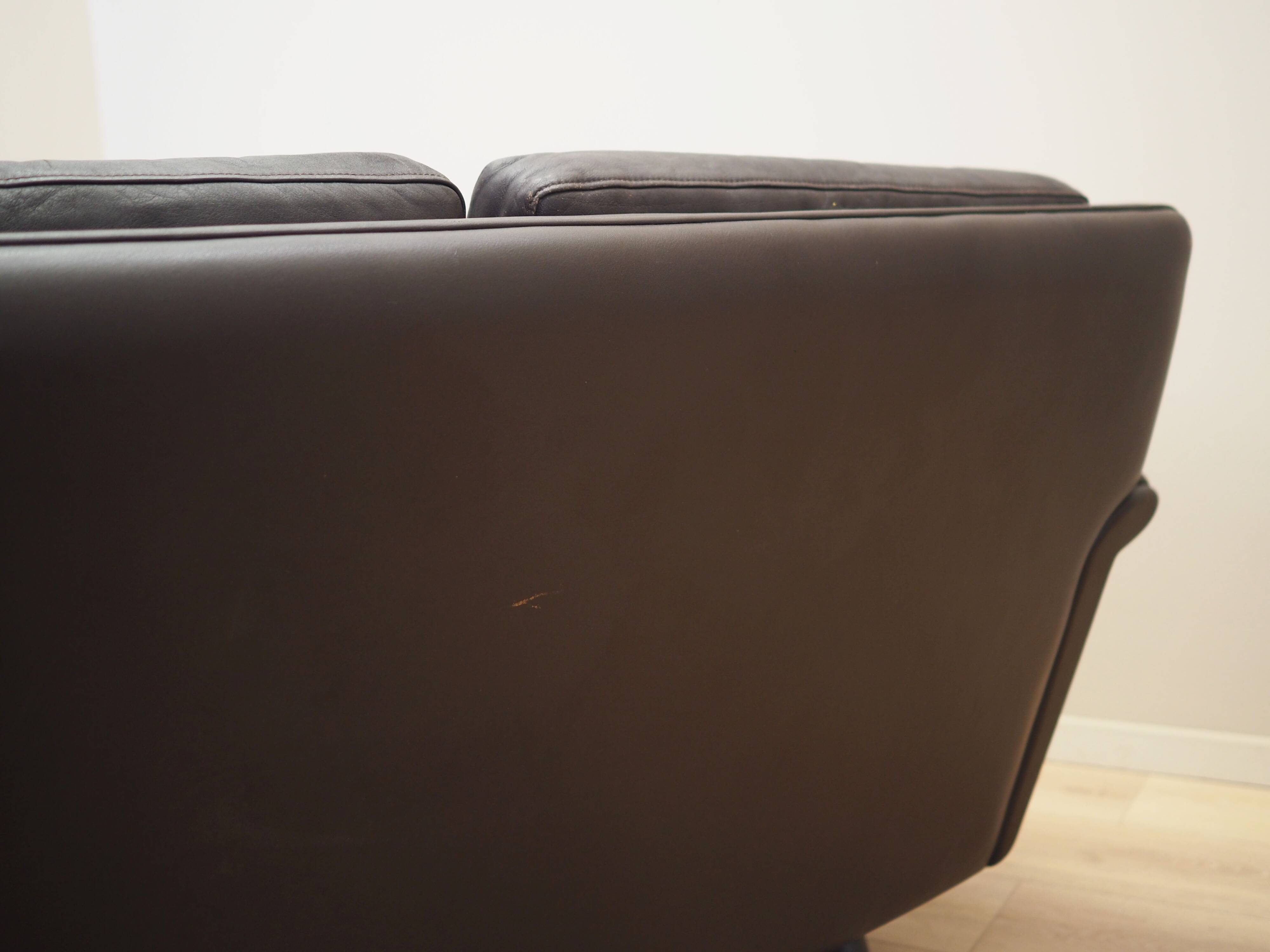 Brown leather sofa, Danish design, 1960s, designer: Aage Christiansen