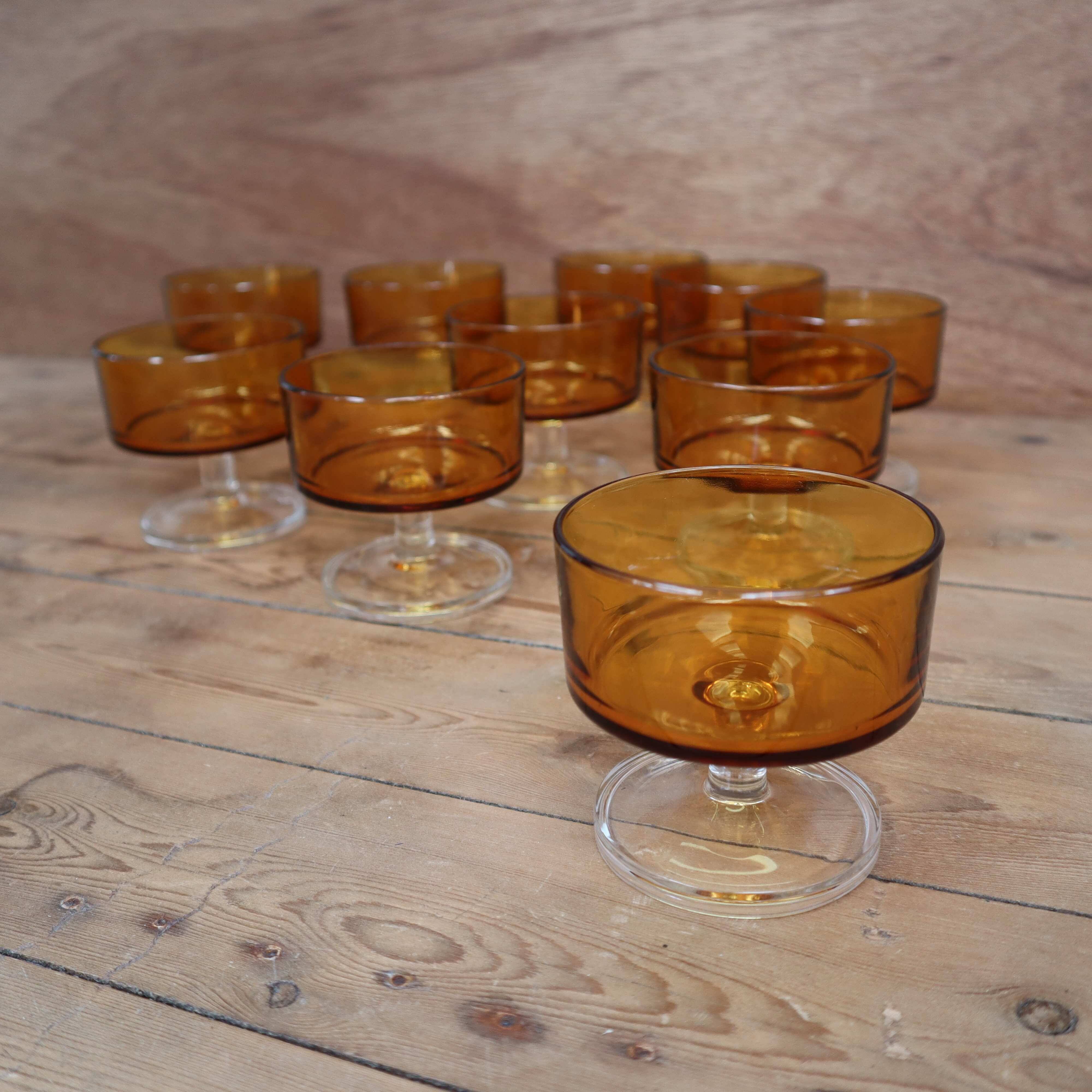 Lot of 10 Luminarc 70's dark amber champagne glasses