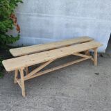 Bench in natural pine