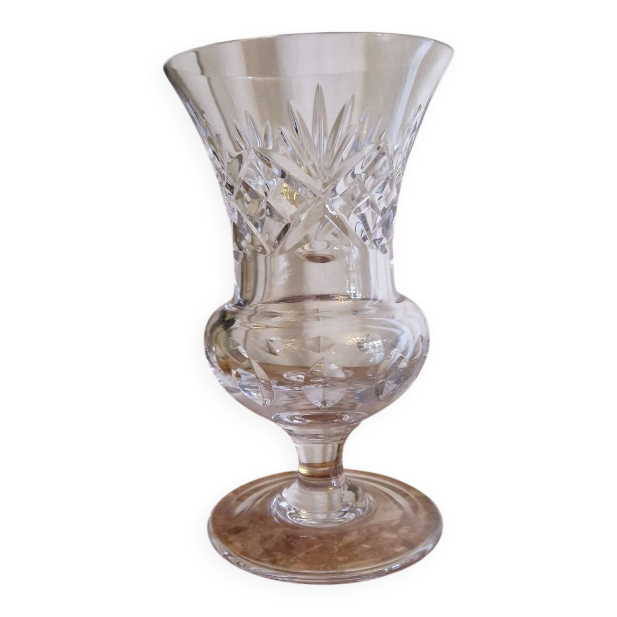 Vase Médicis en cristal signé Bayel coupe ciselée XIXème