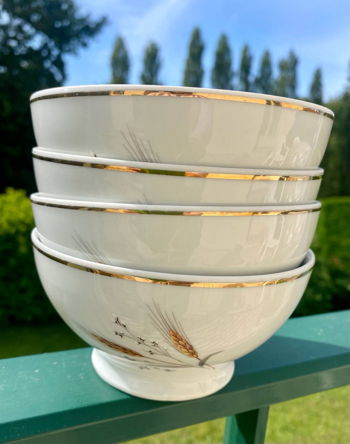 4 vintage deshouliiere porcelain bowls
