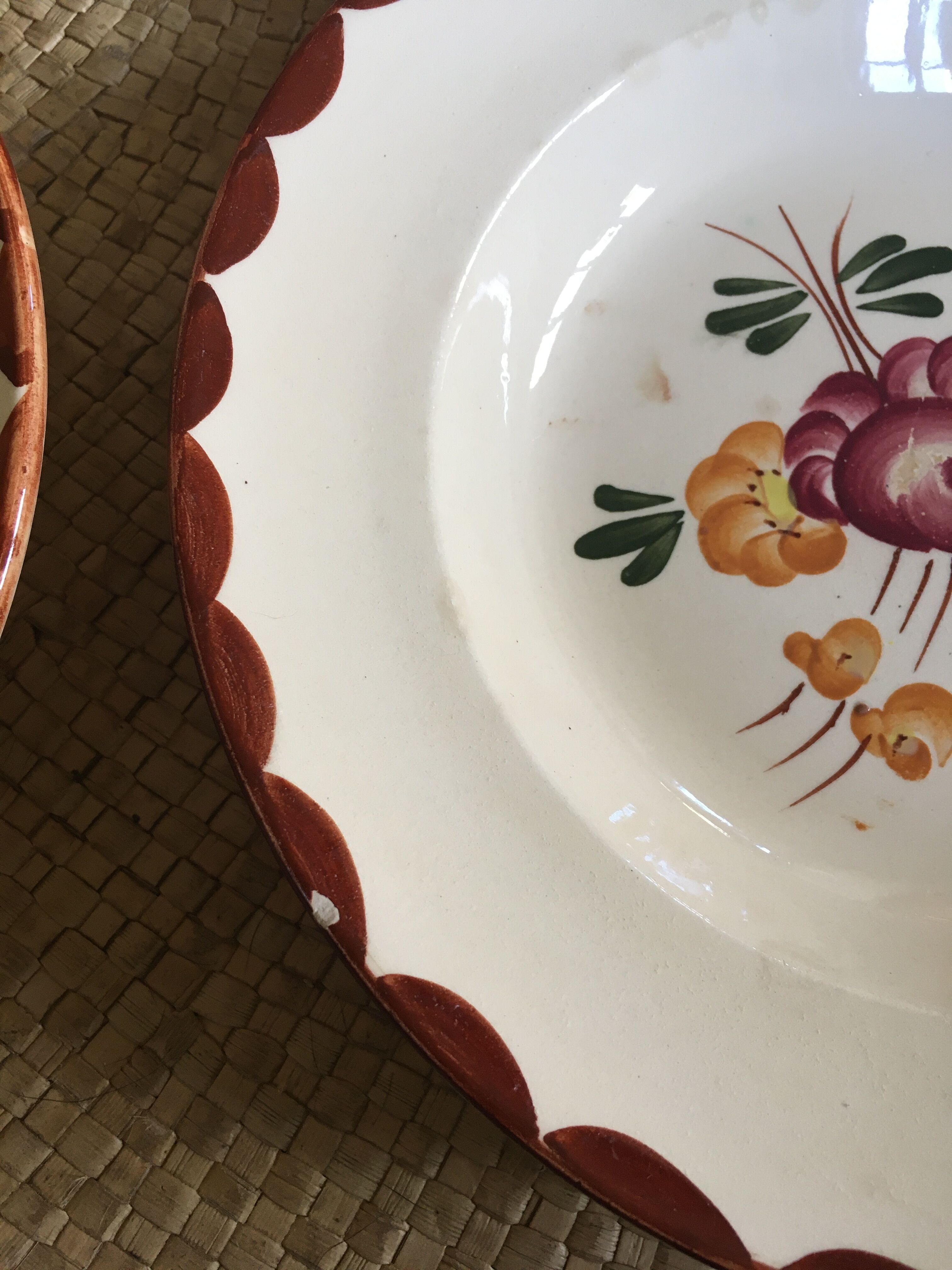 Series of 8 soup plates