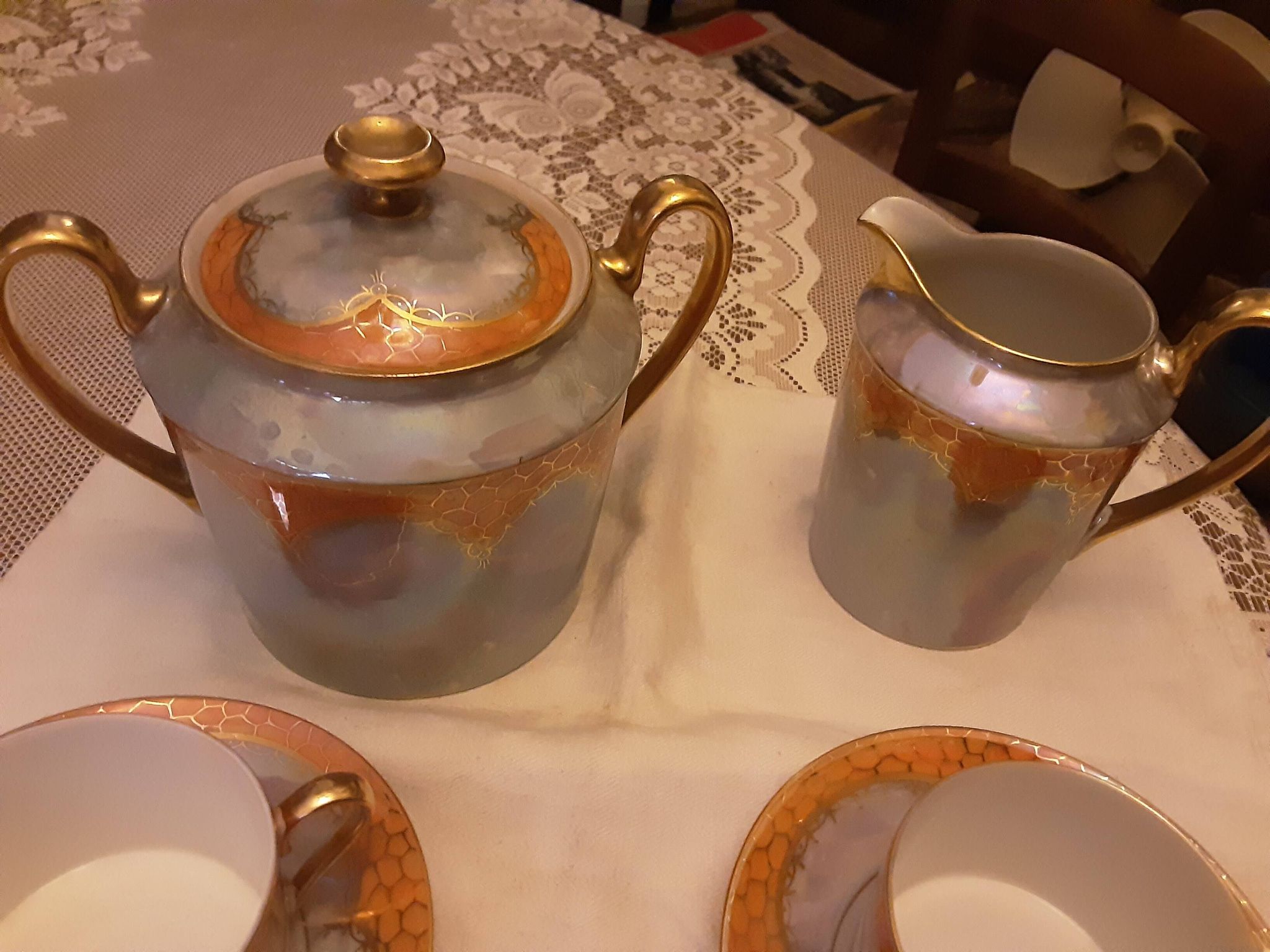 6 CUPS AND SAUCERS CREAMER AND SUGAR BOWL LIMOGES PORCELAIN UNIQUE FRA