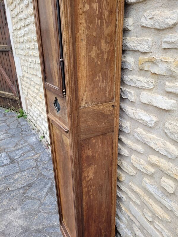 Meuble de rangement forme colonne noyer massif époque XIX°