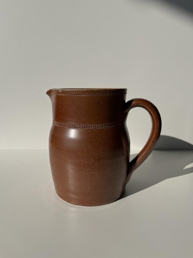 Brown ceramic pitcher H: 20 cm