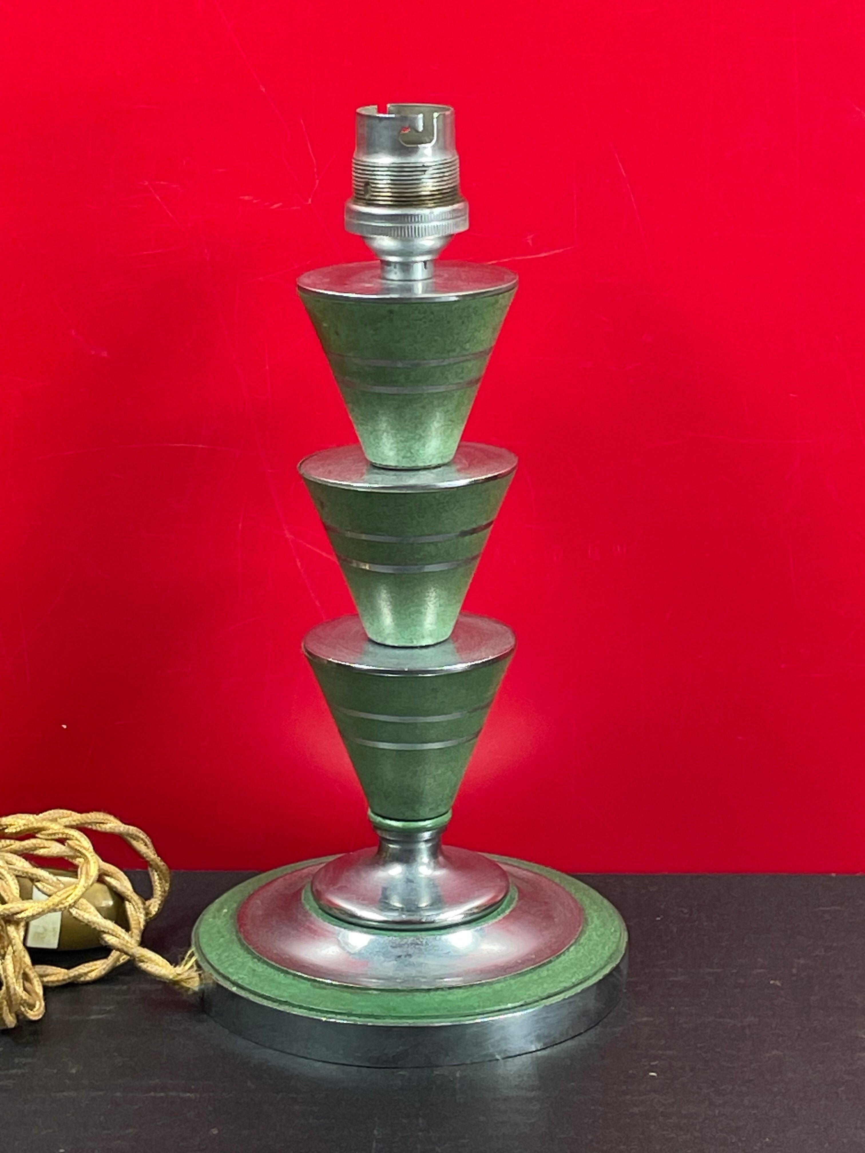 Art Deco design lamp foot