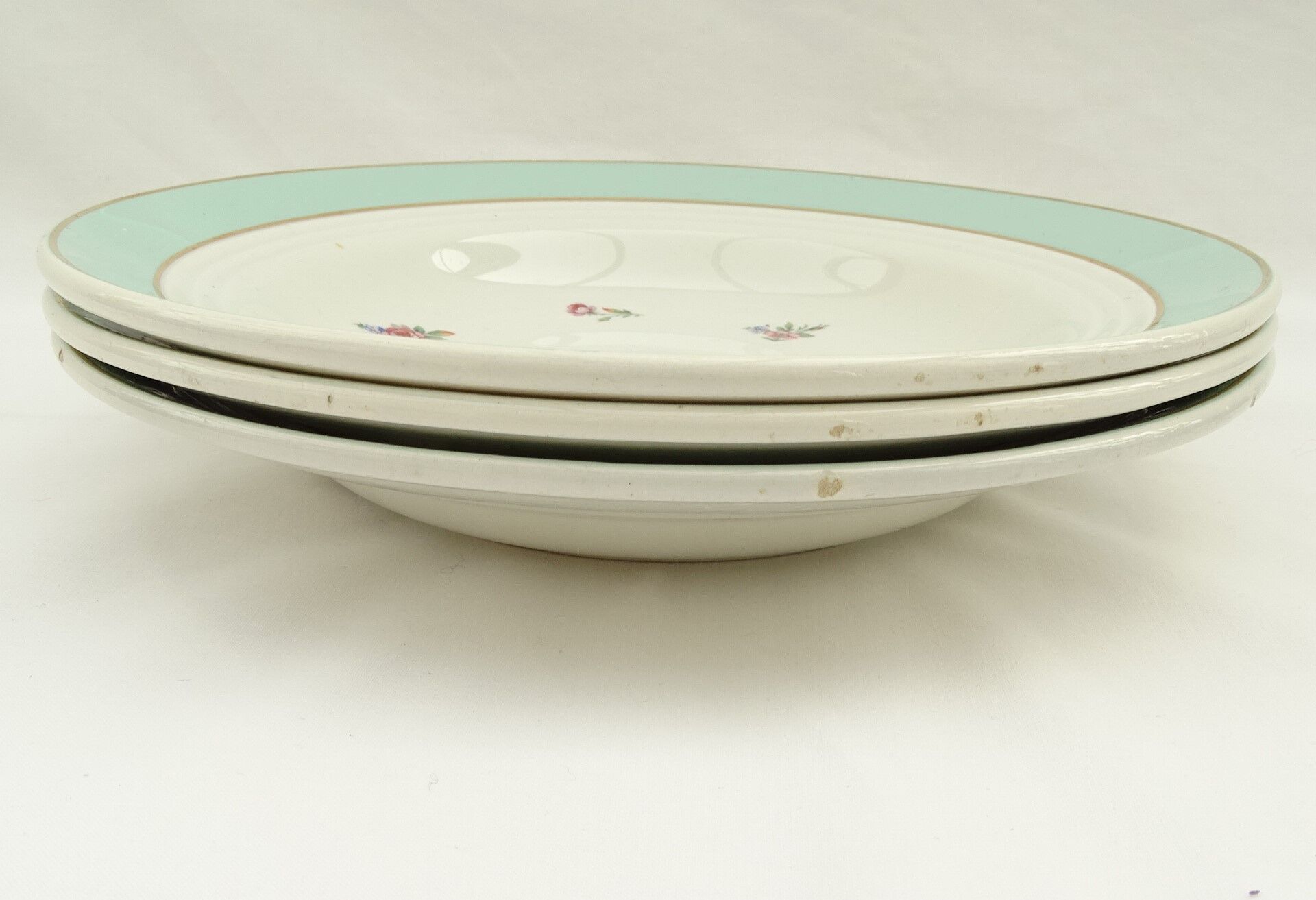 Lot of plates and semi-porcelain dish