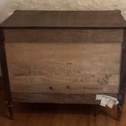Antique commode with 3 drawers in Empire/Restoration style, with bronze corded handles.