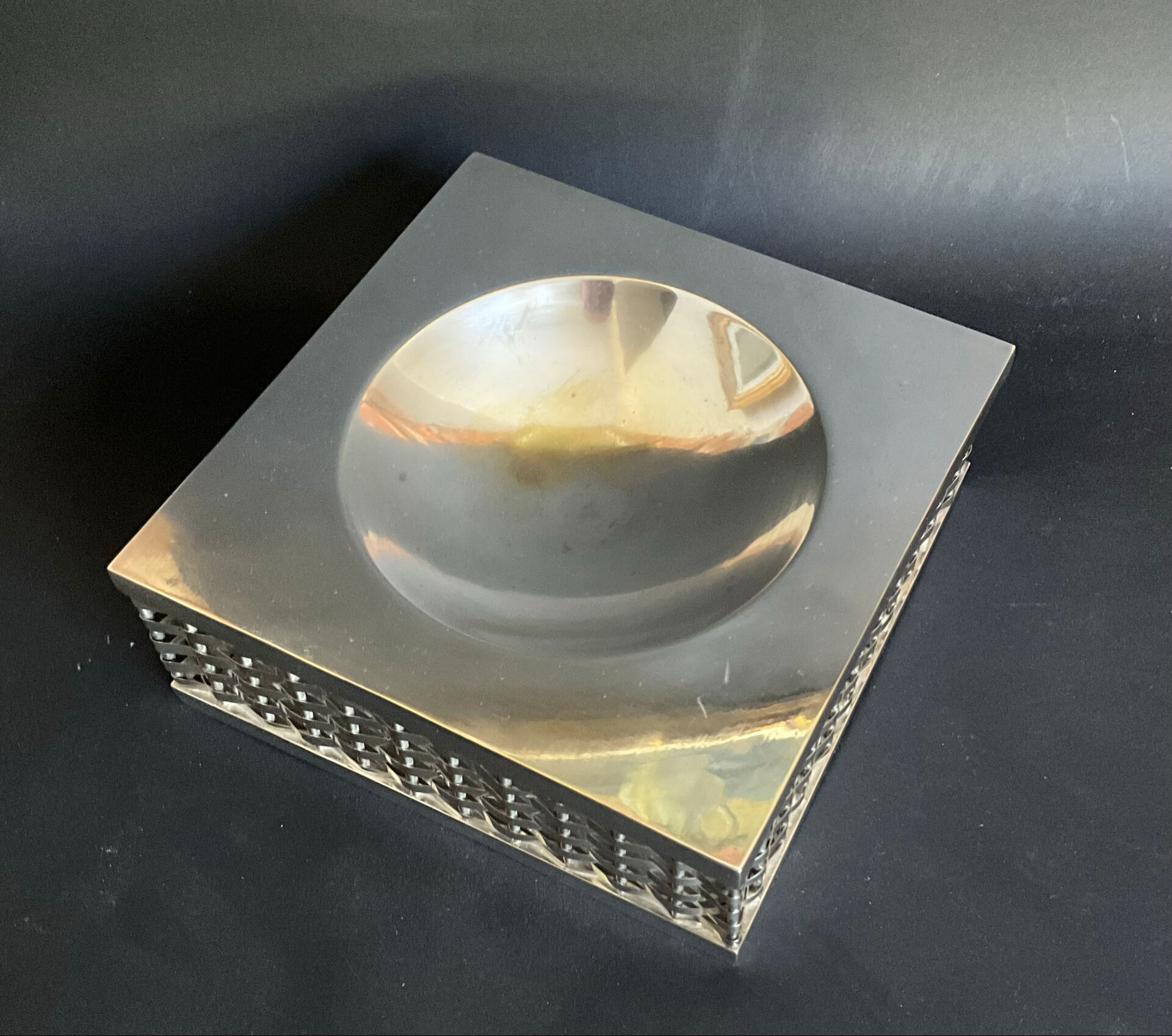Tommaso Barbi (attributed) – Important sculptural metal vide-poche