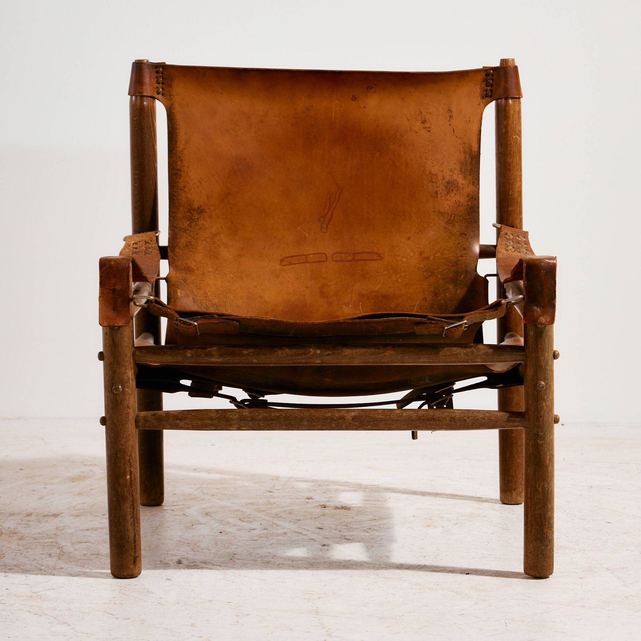 Fauteuil lounge en cuir de veau hongrois