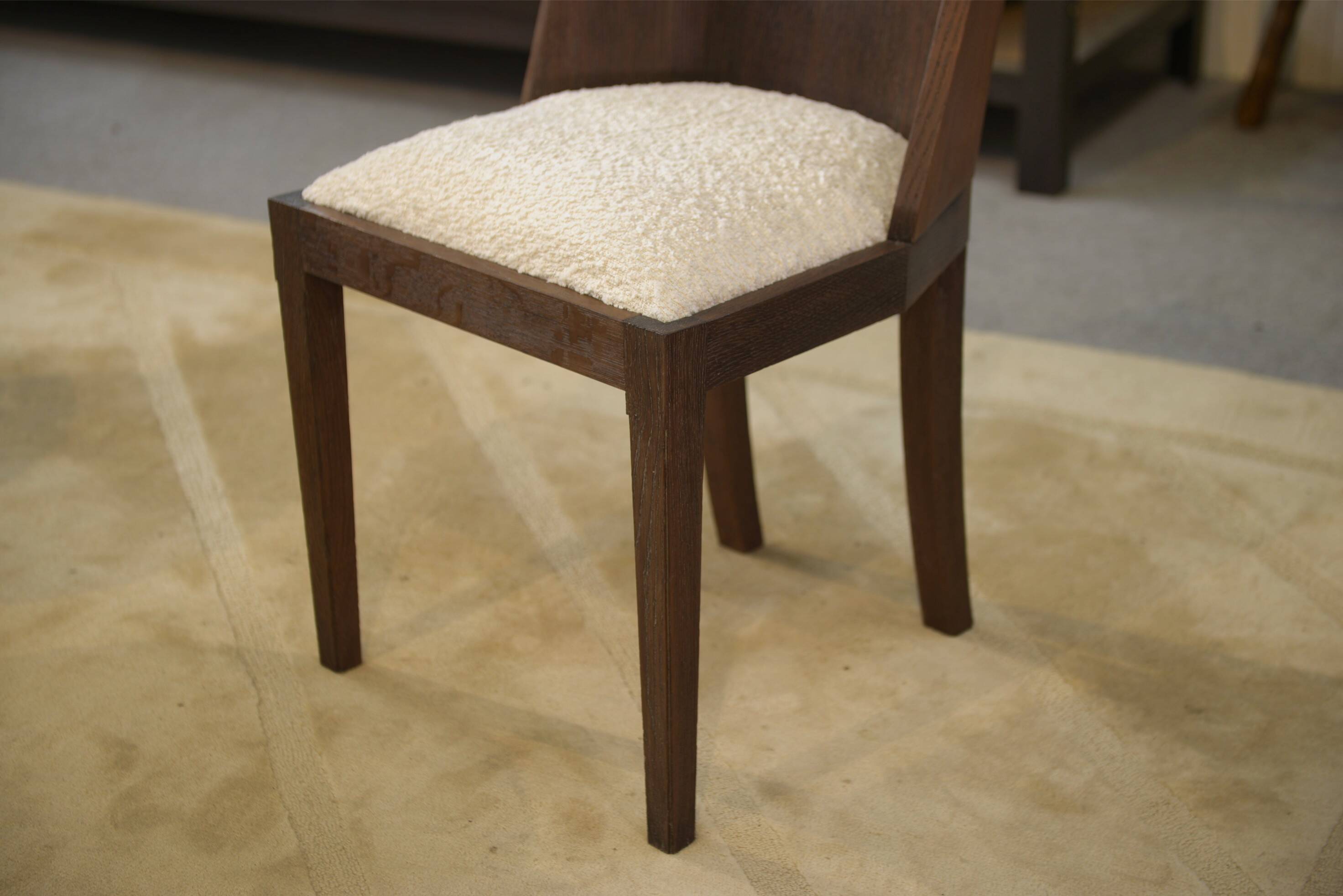 Chaise en chêne dans le goût de Pierre Chareau 1950’s