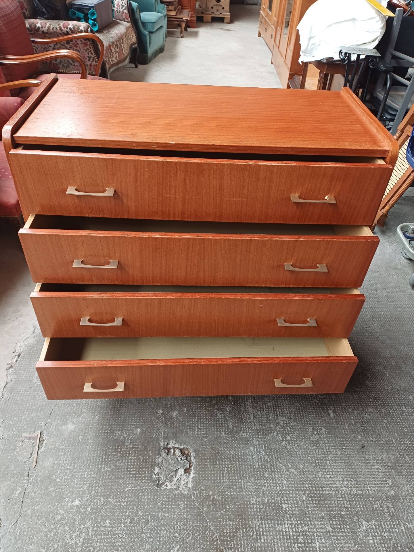 70s tapered leg chest of drawers